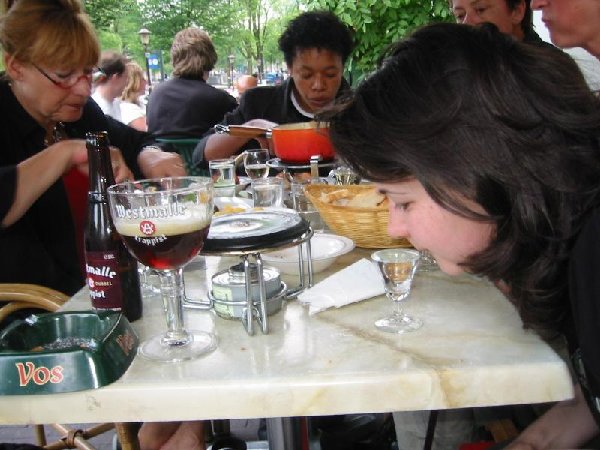 drinking genover no hands