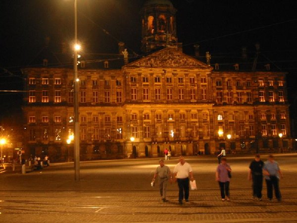 palace at night