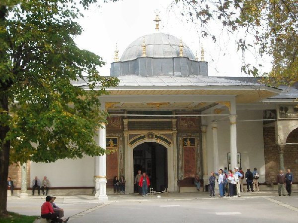 palace building