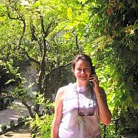 anastasia in palace garden