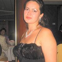 anastasia in feather dress1