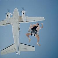 10 05 2004 Skydiving