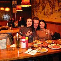 anastasia konstantin and shaha at heurigen