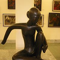 statue of woman