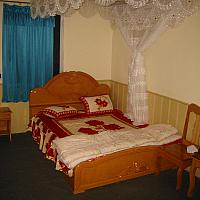 Twenty dollar room