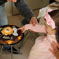 022611 Natalie and her cake
