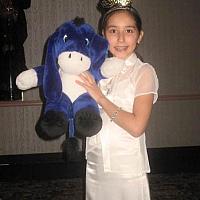 lena with her gift