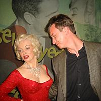 staring at Merilin Monroe